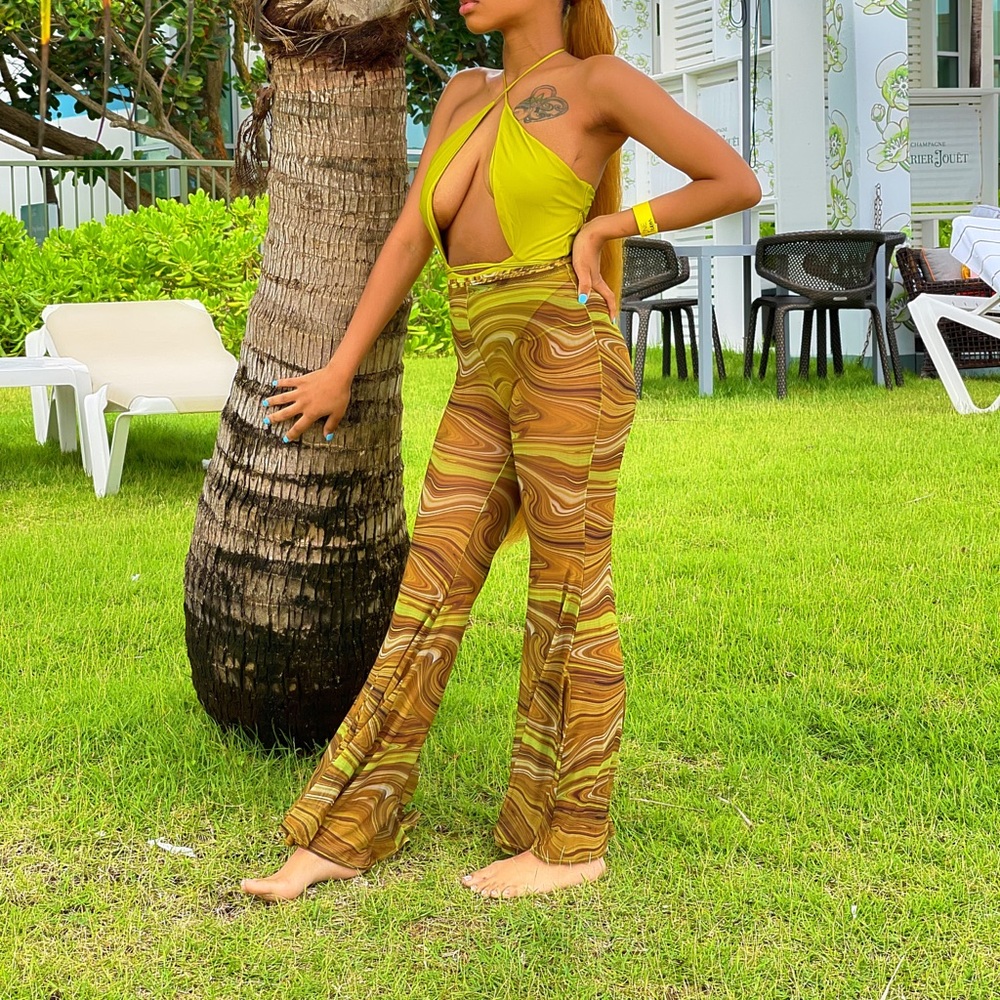 Olive beach cover up pants - Picture 2 of 3